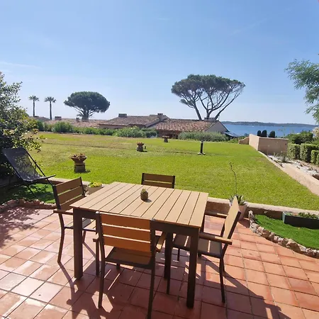 Studio Climatise Avec Terrasse Et Piscine A Sainte-Maxime - Fr-1-780-75 아파트 *