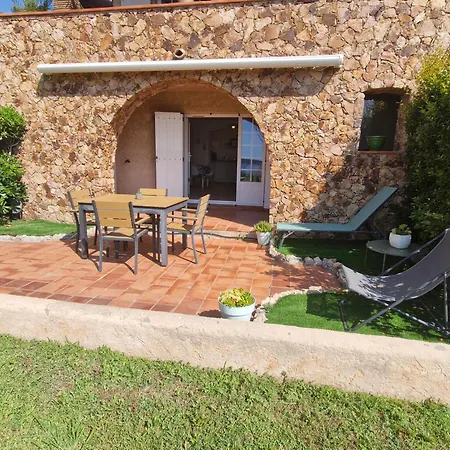 Climatise Avec Terrasse Et Piscine A - Fr-1-780-75 Lejlighed